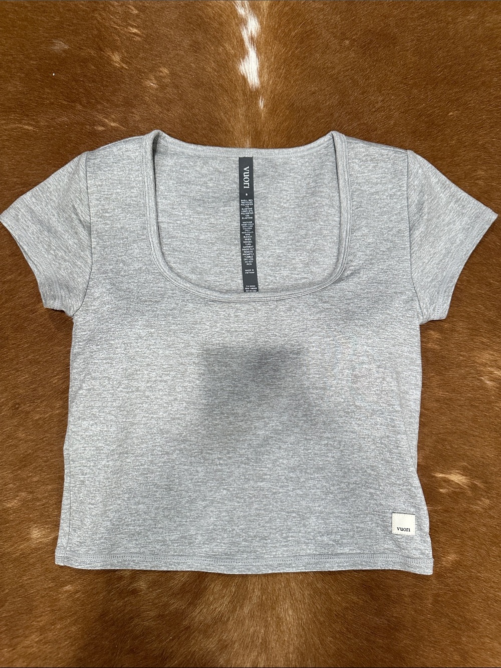 Vuori Dream Knit Short Sleeve Halo Crop Top size Small
